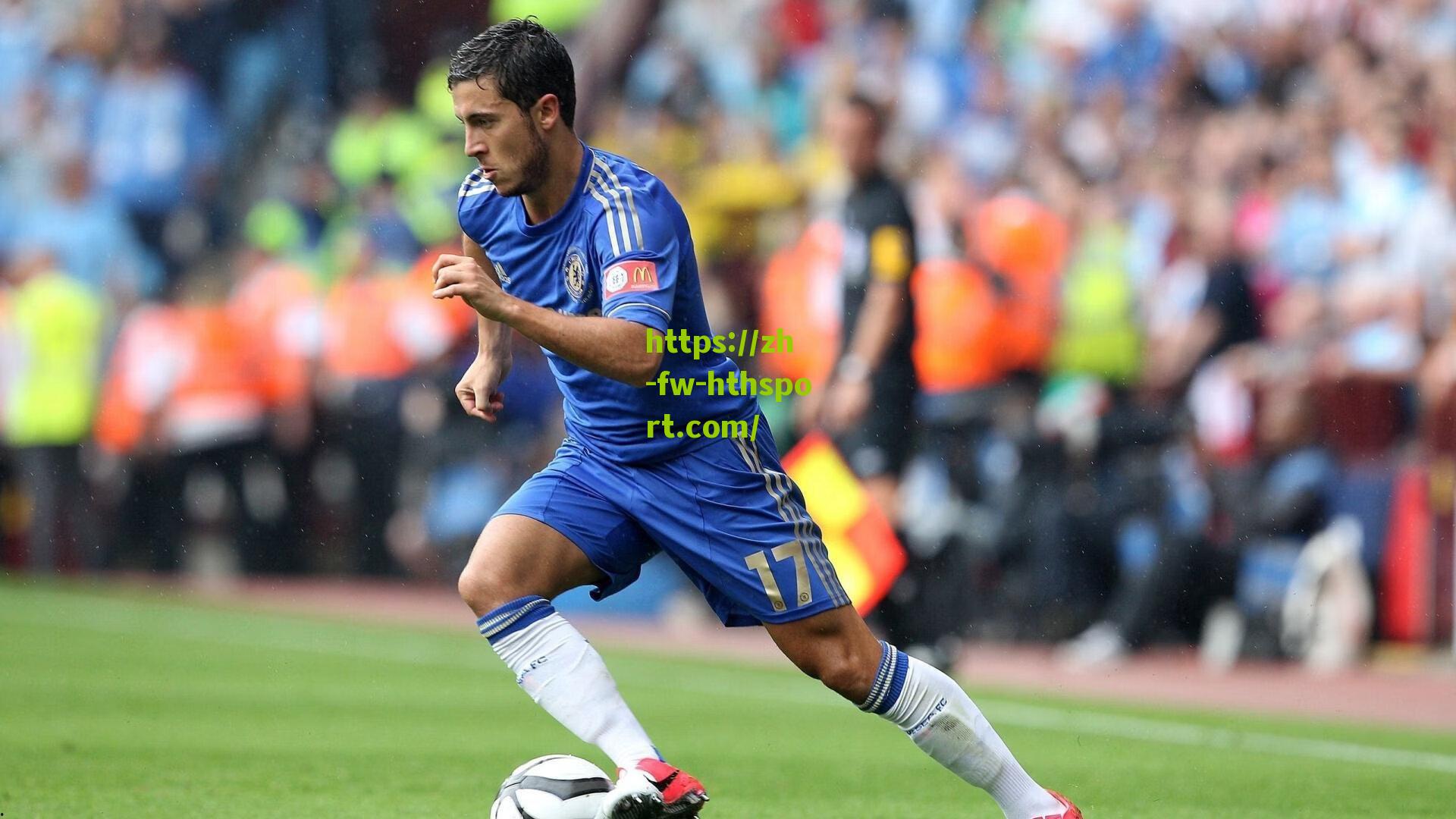 新王当立？锡安季前赛数据引爆联盟 效率值碾压传奇引热议